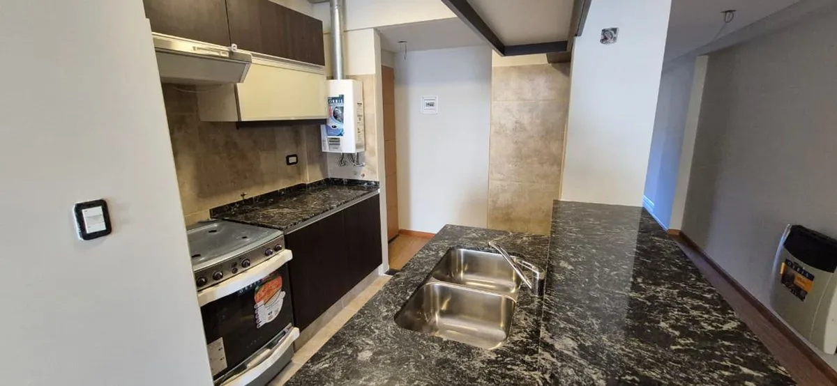 En Venta Departamento 1 Dormitorio. Zona Rio foto 3