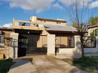 CASA EN EZEIZA BARRIO LA UNION foto 1