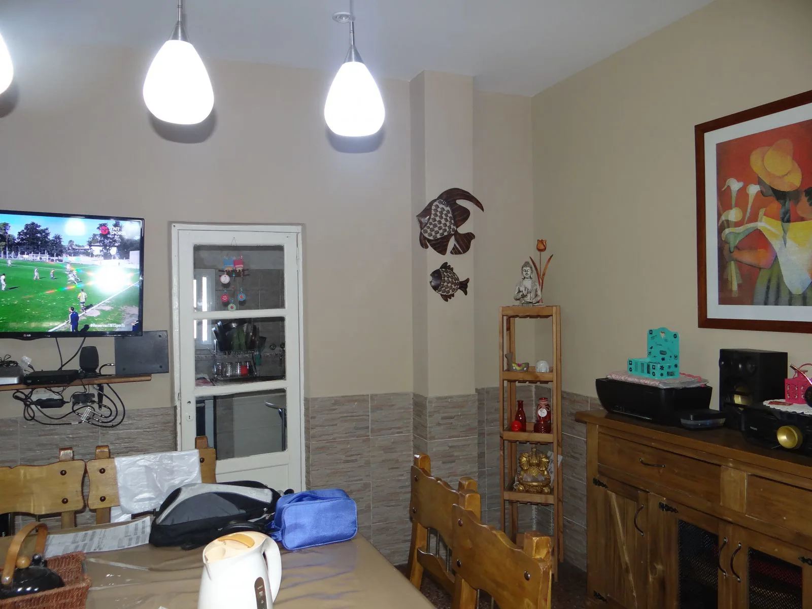 Venta .Casa 3 amb con garage ,en planta baja , lote propio.Lomas del mirador foto 2