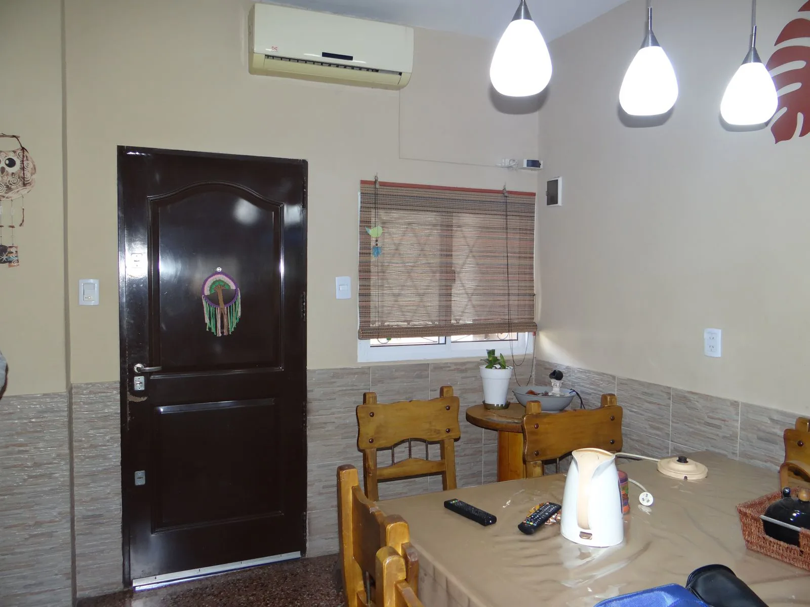 Venta .Casa 3 amb con garage ,en planta baja , lote propio.Lomas del mirador foto 3