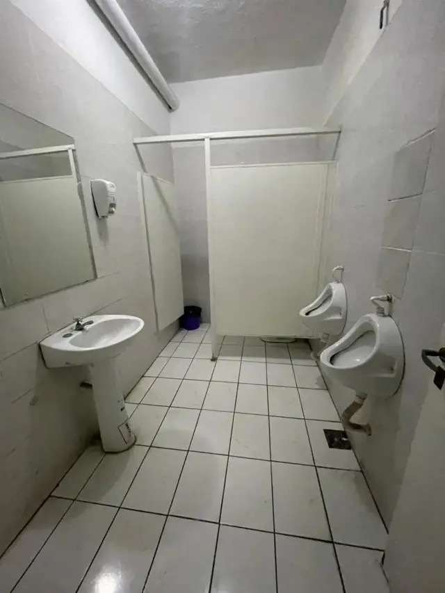 Salón/deposito en alquiler