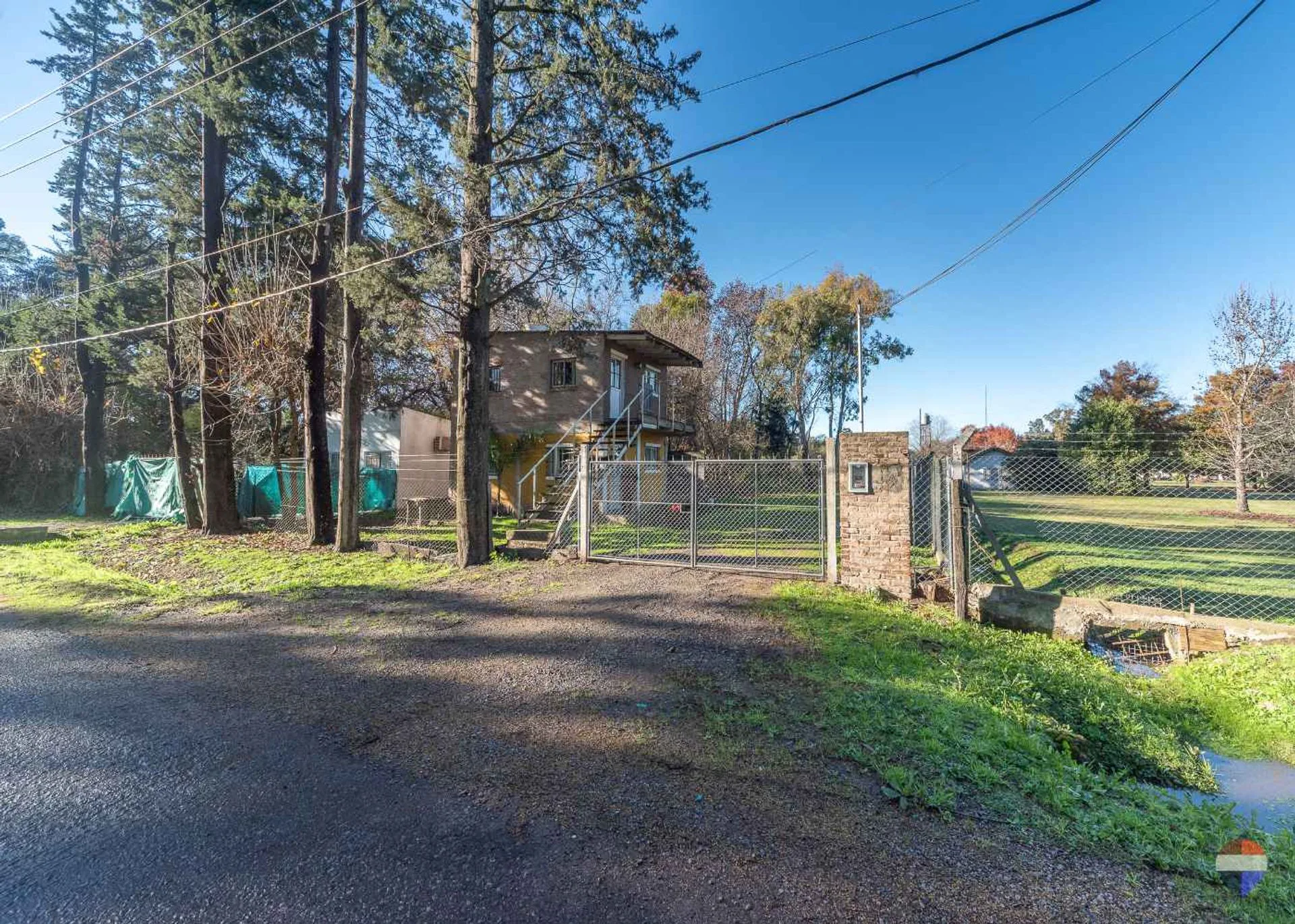 VENTA DE LOTE  10.000 M2 A METROD DE RUTA 28 PILAR foto 3