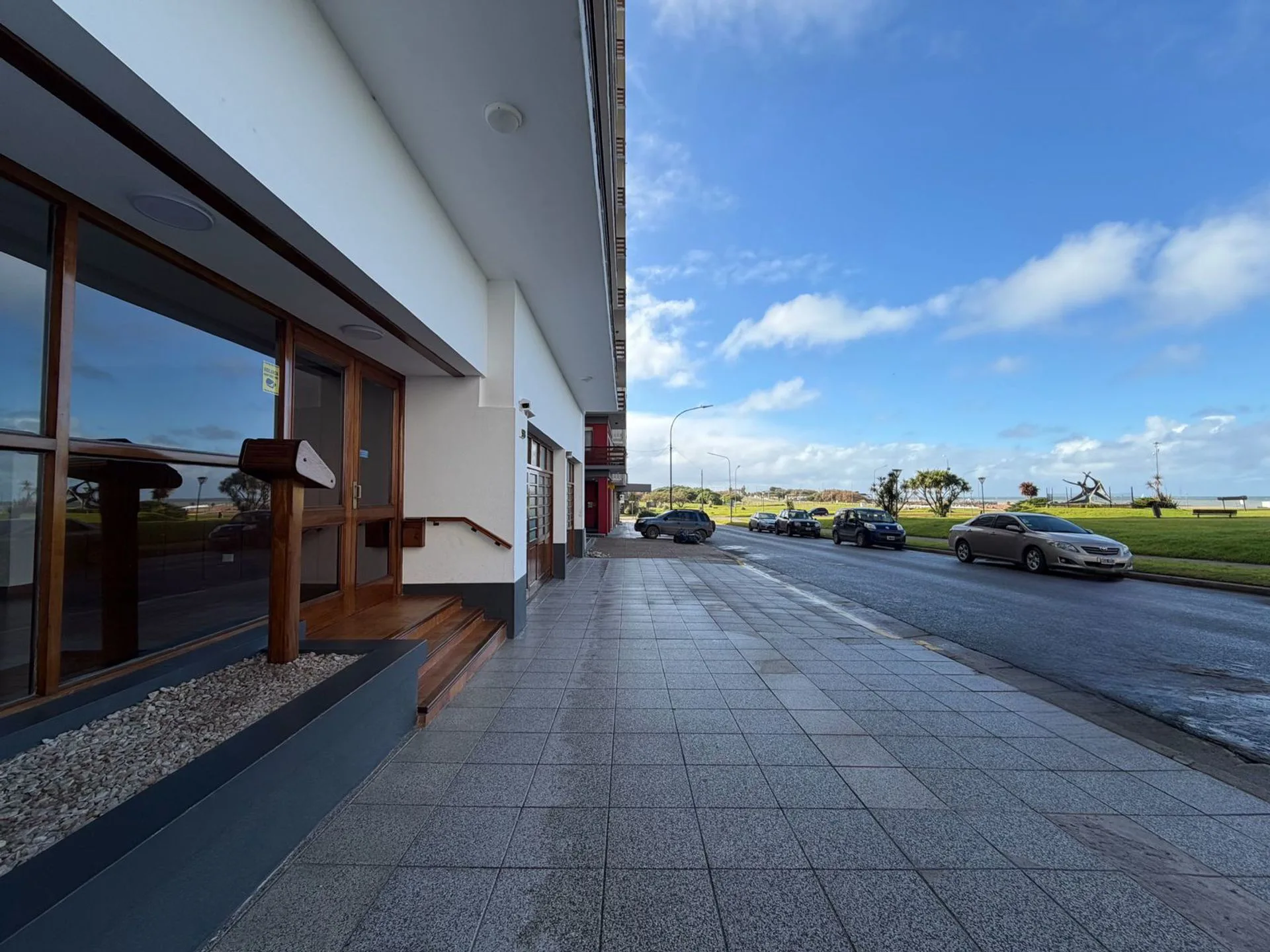 Monoambiente en Edificio Stella Maris –Zona 1-
