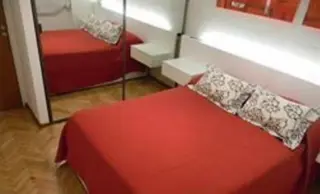 alquilo por 1DIA  1 NOCHE Y MAS DIAS  en palermo pegado A LA RURAL 2/4 personas con cochera, wifi y netflix gratis foto 5