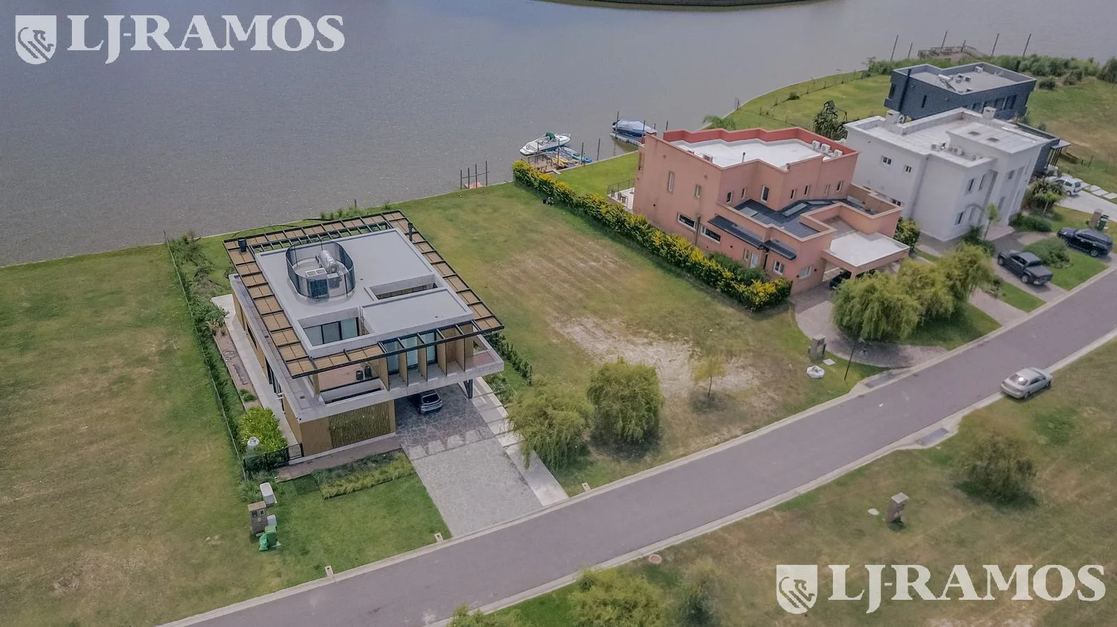 Espectacular lote al Rio en El Naudir - PG foto 4