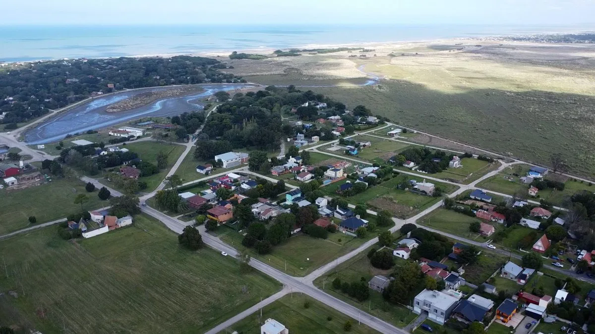 VENTA LOTE EN MAR CHIQUITA A METROS DE LA LAGUNA foto 5