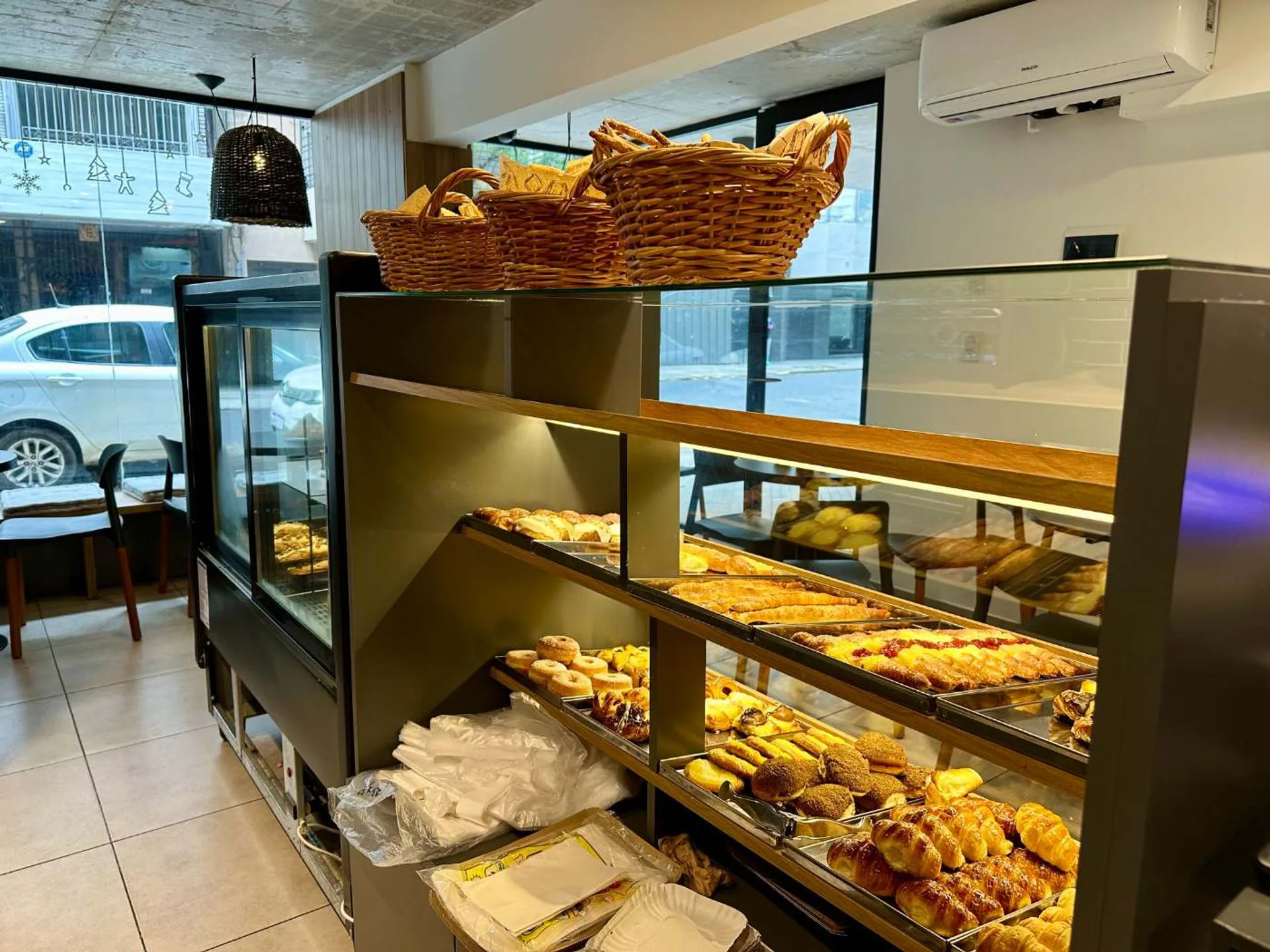 VENTA FONDO DE COMERCIO, CAFE Y PANADERIA foto 2
