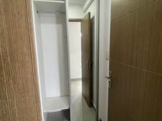 4 ambientes , 3 hab ,3 baños , cocina y lav ind, piscina ,cocheraybaulera foto 2