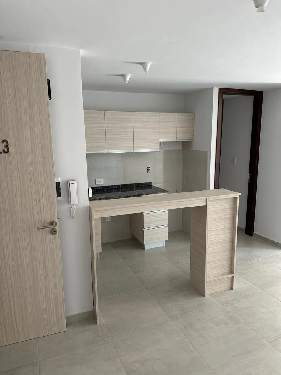 EN VENTA DTO 1 DORM. EN "AMALFI" COSTANERA V.MARIA foto 3
