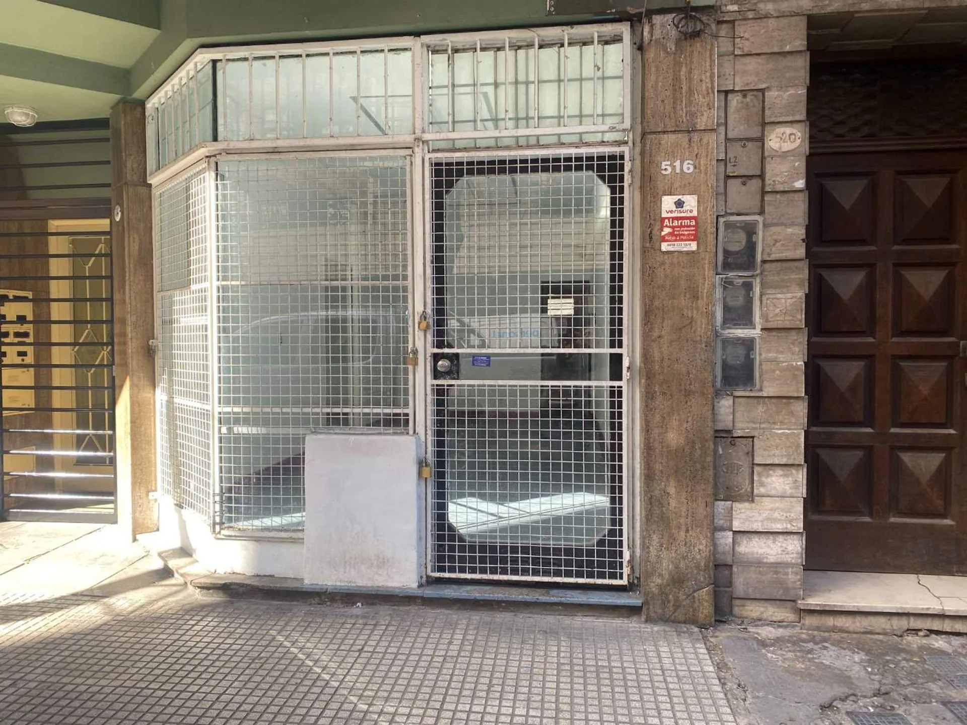 Local en venta en Caballito a la calle c/patio foto 2