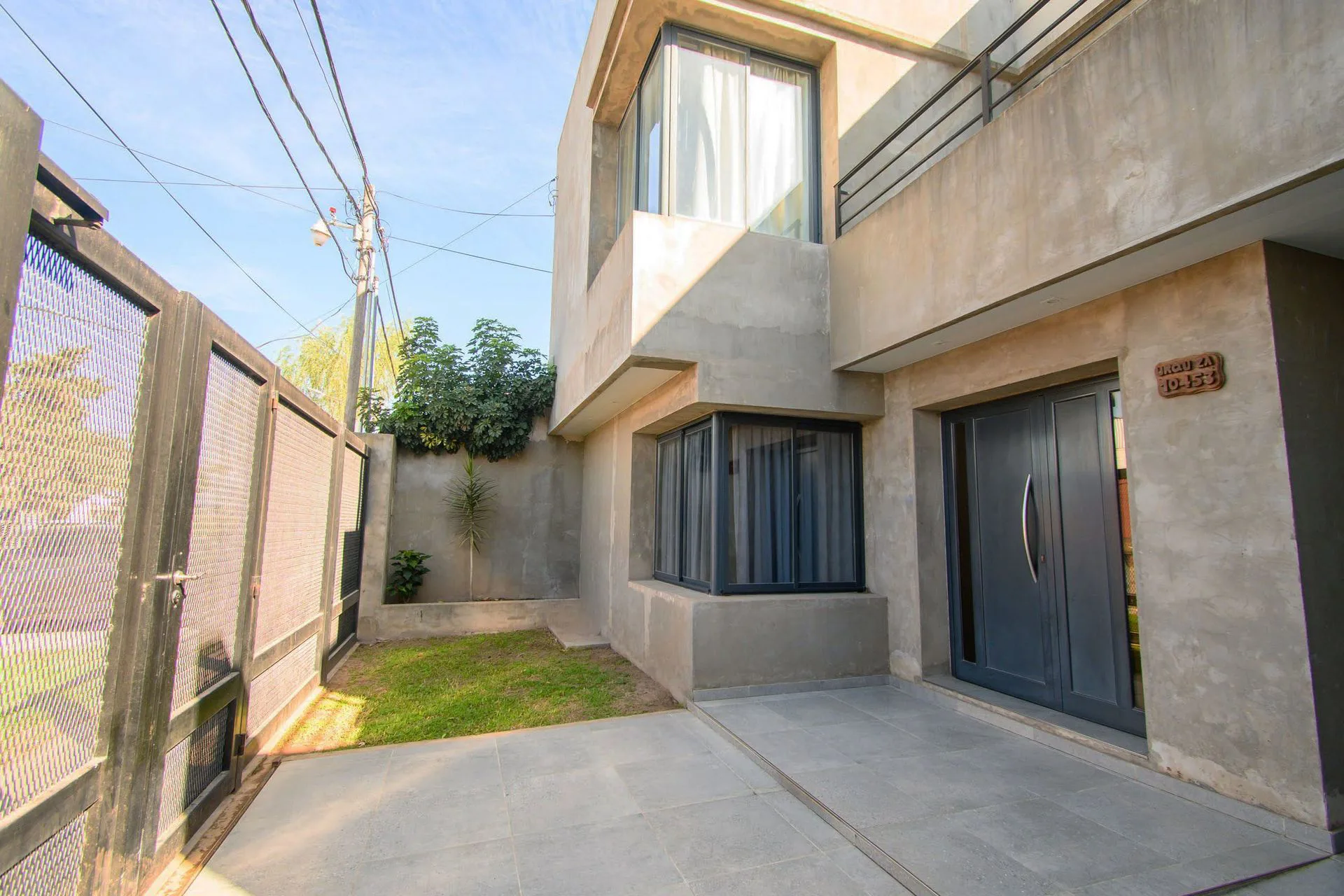 CASA A LA VENTA URQUIZA foto 2