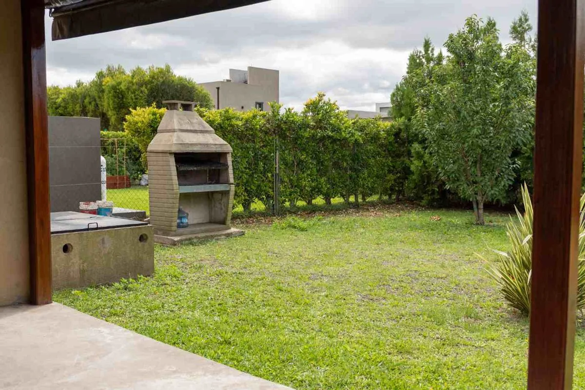ALQUILER CASA 4 AMB EN  LAGUNA AZUL EZEIZA foto 3
