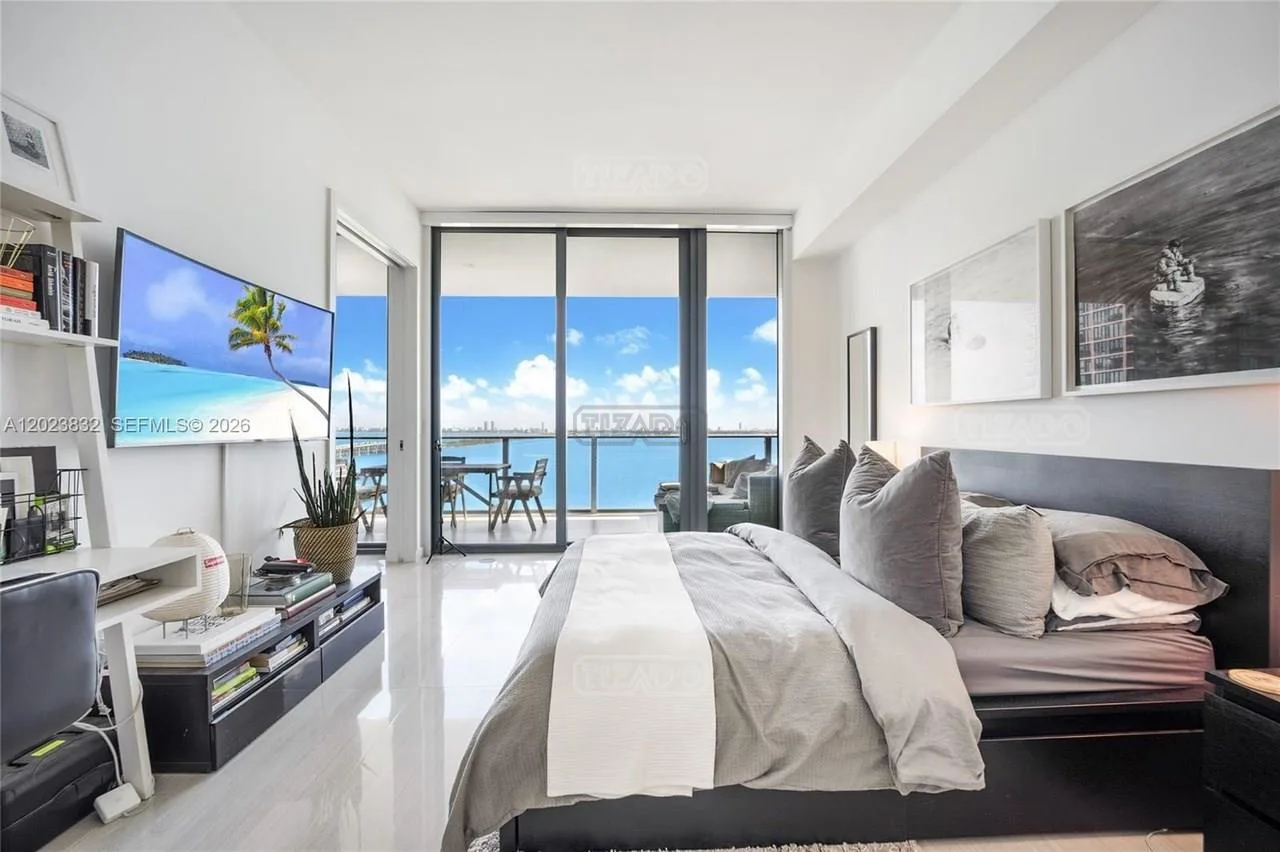 480 NE 31st #1602 400 foto 4