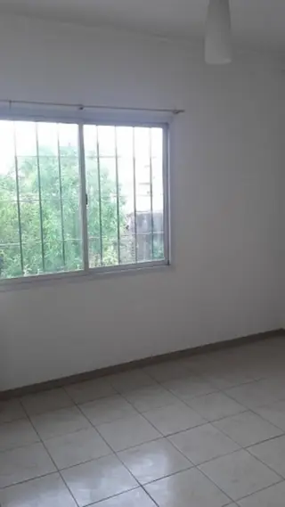 Alquiler de Departamento en Llavallol foto 3