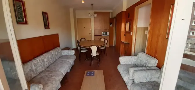 Venta departamento 3 ambientes en Miramar. Edificio Metro