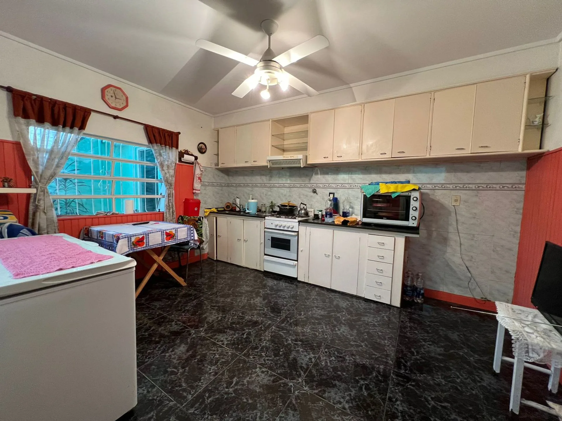 casa en venta lote propio de 8 x 40 Lanús oeste foto 2