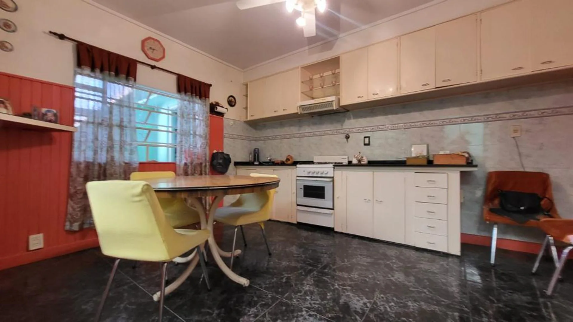casa en venta lote propio de 8 x 40 Lanús oeste foto 4