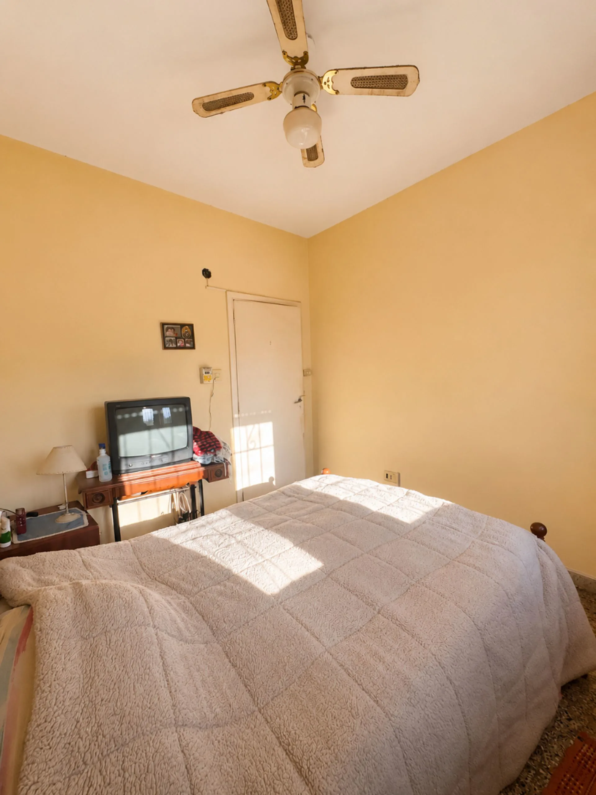 Venta casa 4 ambientes en Domínico con jardín foto 5