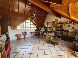 venta casa villa luro,276 m2, muy buen estado foto 5