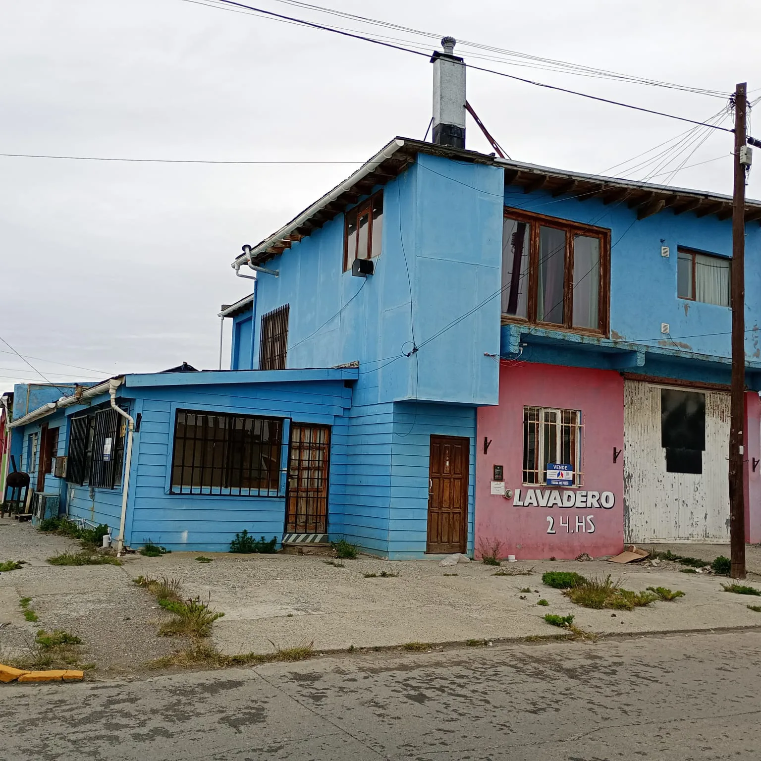 VENTA – 2 CASAS + LOCAL + GALPÓN – BARRIO J.D. PERÓN foto 5
