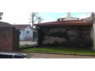 Lote en Venta con Mejoras en centro de Paso del Rey Sur, Candido Torlaschi foto 1
