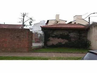 Lote en Venta con Mejoras en centro de Paso del Rey Sur, Candido Torlaschi foto 2