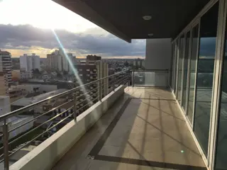 DEPARTAMENTO EN VENTA 3 AMBIENTES + DEPENDECIA DE SERVICIO - ZONA PLAYA foto 3