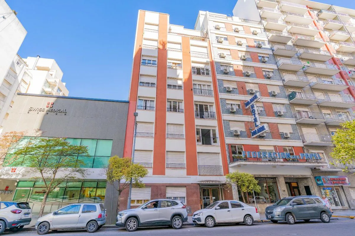 VENTA  DEPARTAMENTO 3 AMBIENTES AL FRENTE | CENTRO foto 2