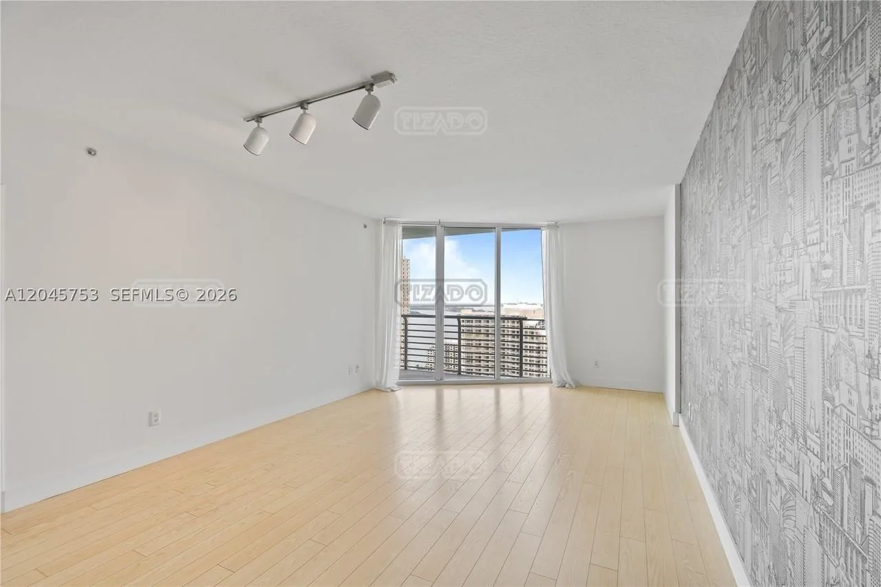 335 S Biscayne Blvd #3505 300 foto 2