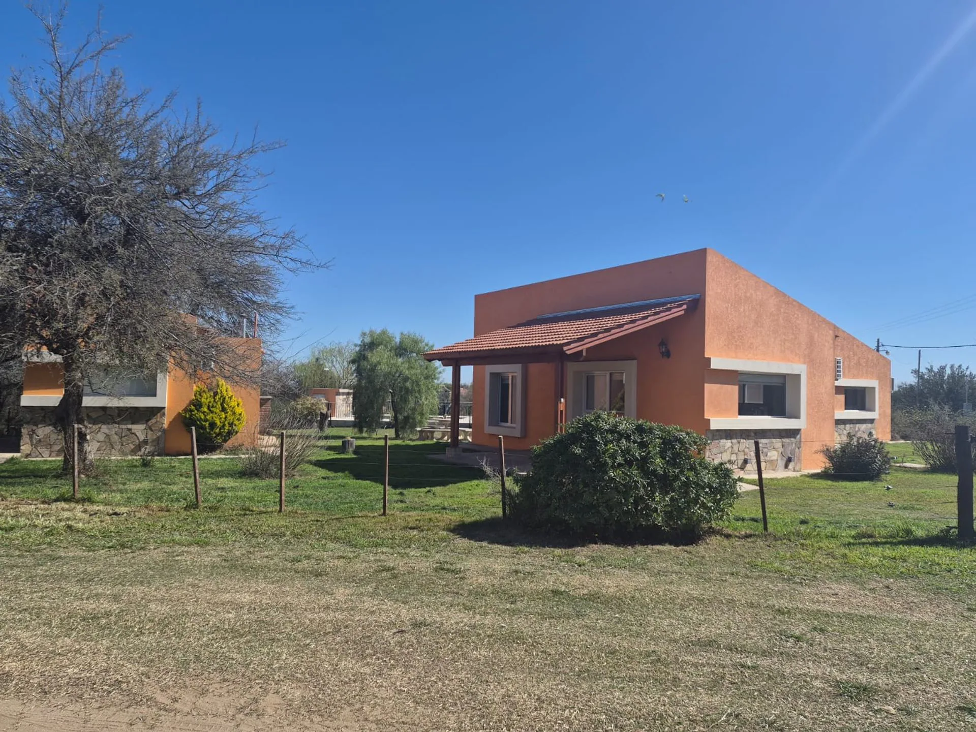 COMPLEJO DE CABAÑAS barrio UDACHA CARPINTERIA foto 2