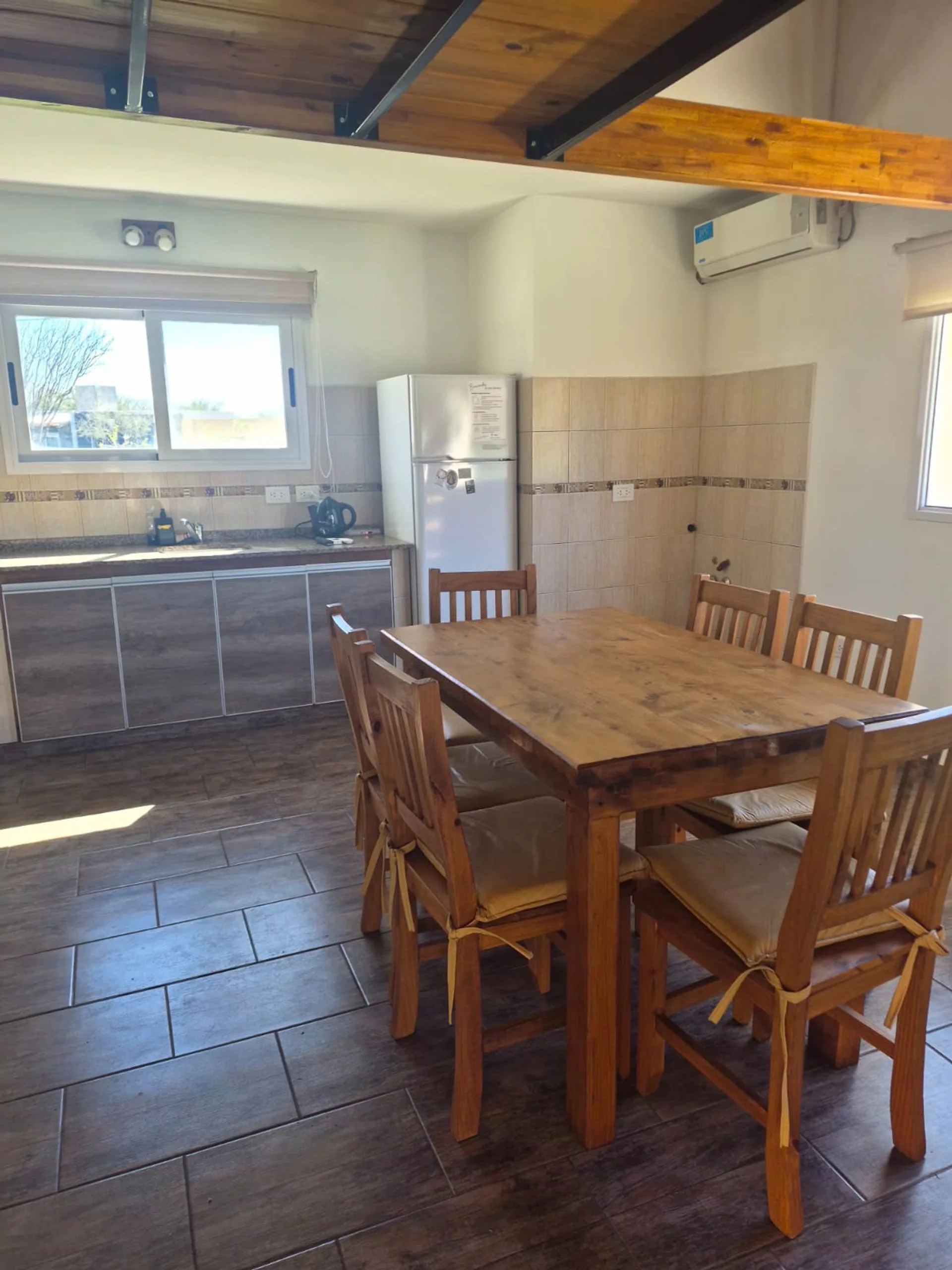 COMPLEJO DE CABAÑAS barrio UDACHA CARPINTERIA foto 3