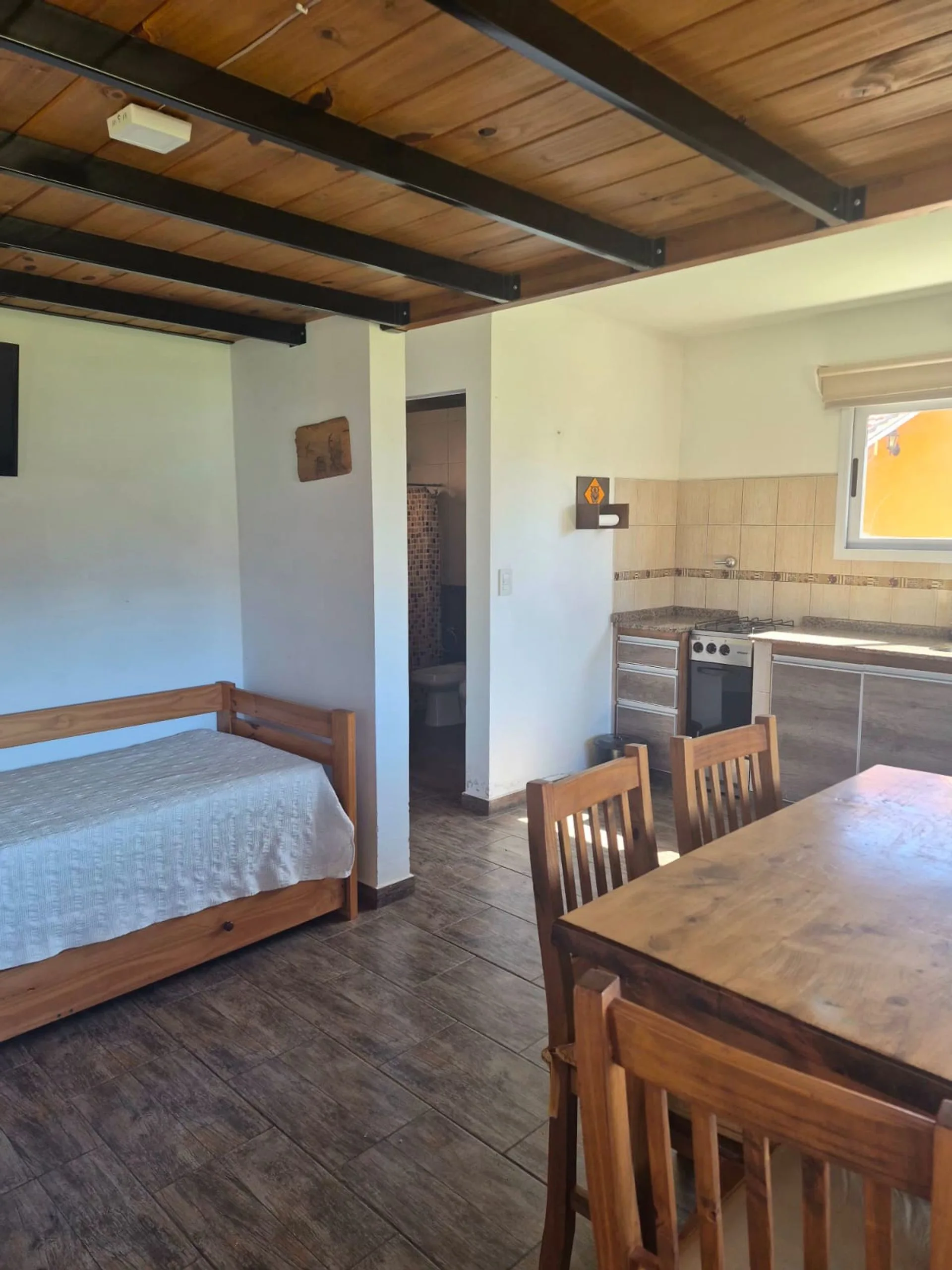 COMPLEJO DE CABAÑAS barrio UDACHA CARPINTERIA foto 4