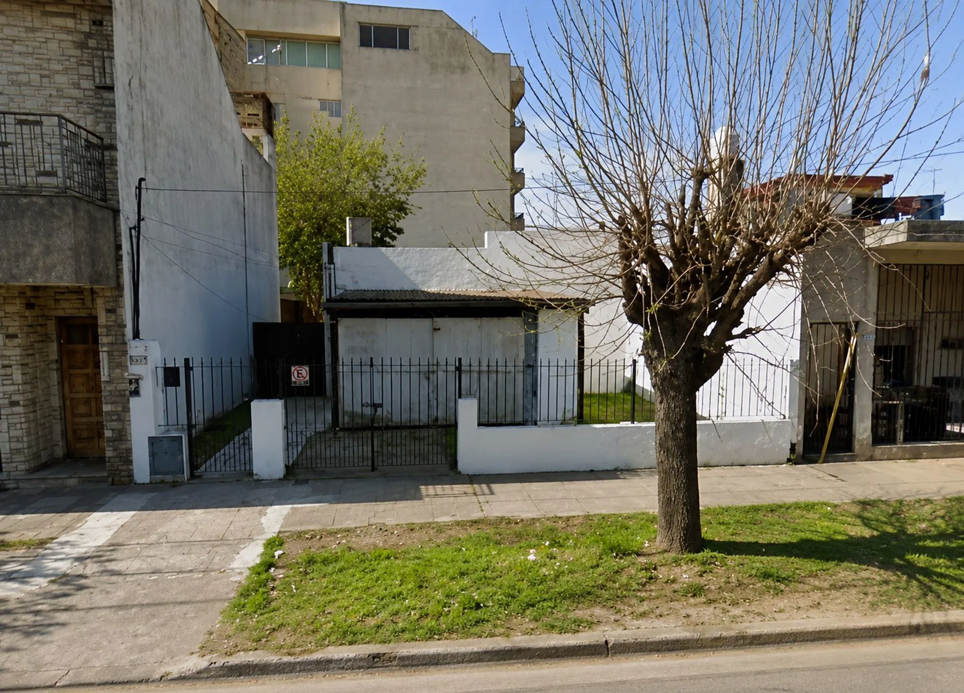 CASA EN VENTA A DEMOLER Ó REFACCIONAR ESCOBAR CTRO foto 2