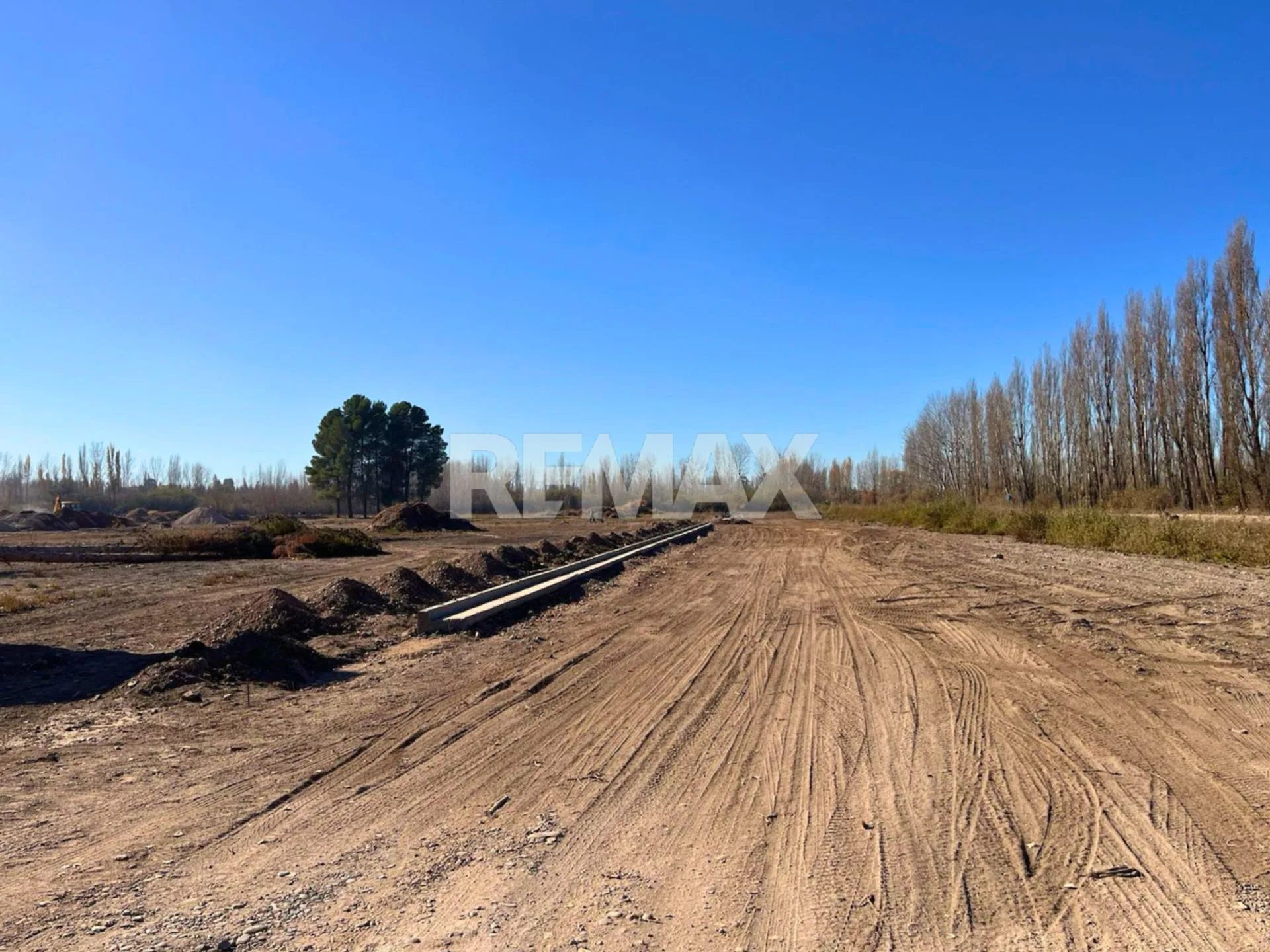 VENTA TERRENO INVERSIÓN CIPOLLETTI foto 3