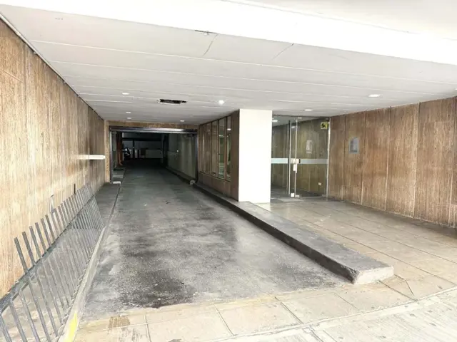 VENTA, COCHERA FIJA, MICROCENTRO