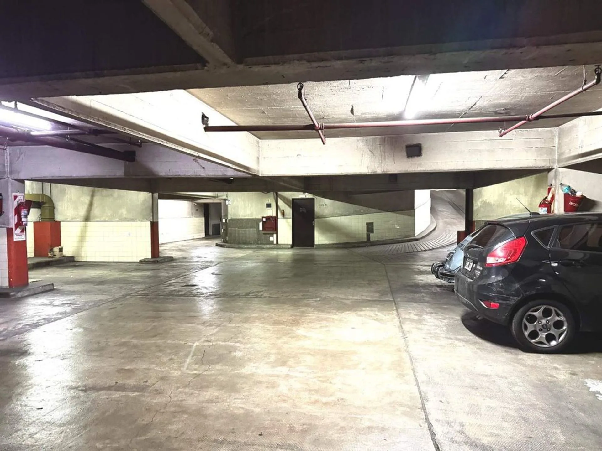 VENTA, COCHERA FIJA, MICROCENTRO foto 5