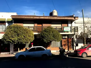 SE VENDE DEPTO DE 3 HAB EN PLENO CENTRO DE VIEDMA foto 1