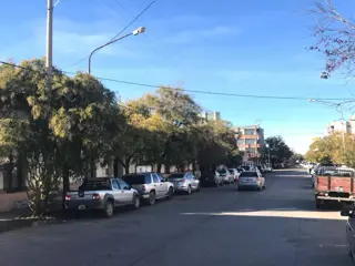 SE VENDE DEPTO DE 3 HAB EN PLENO CENTRO DE VIEDMA foto 3
