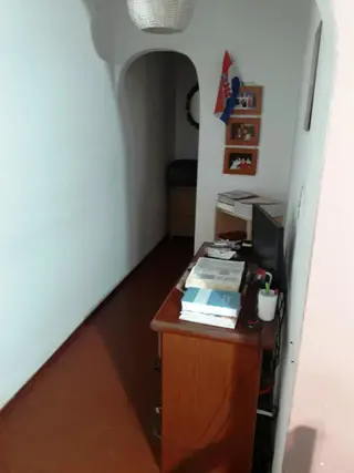 MUY BUEN DEPARTAMENTO DE 3 AMBIENTES EN TORRES 14 DE JULIO A METROS DE LA ESTACION foto 2