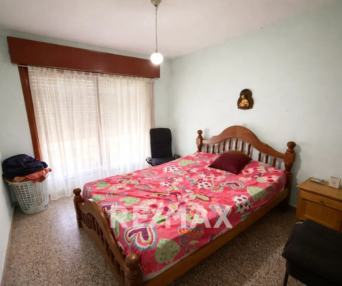 VENTA CASA  +  DEPARTAMENTO CINCO SALTOS foto 5