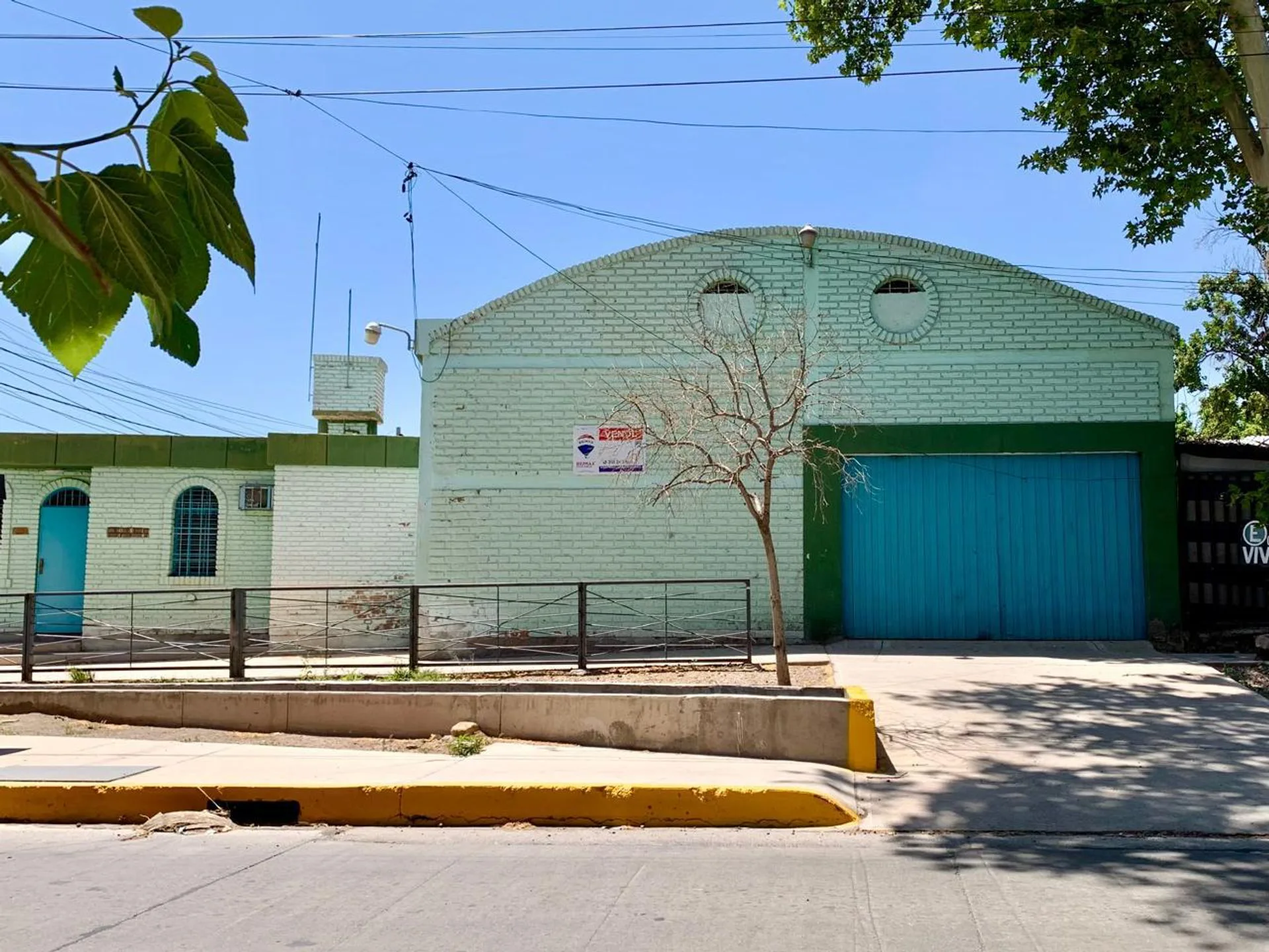 Galpon en venta Estrada y Adolfo Calle, Guaymallen foto 2