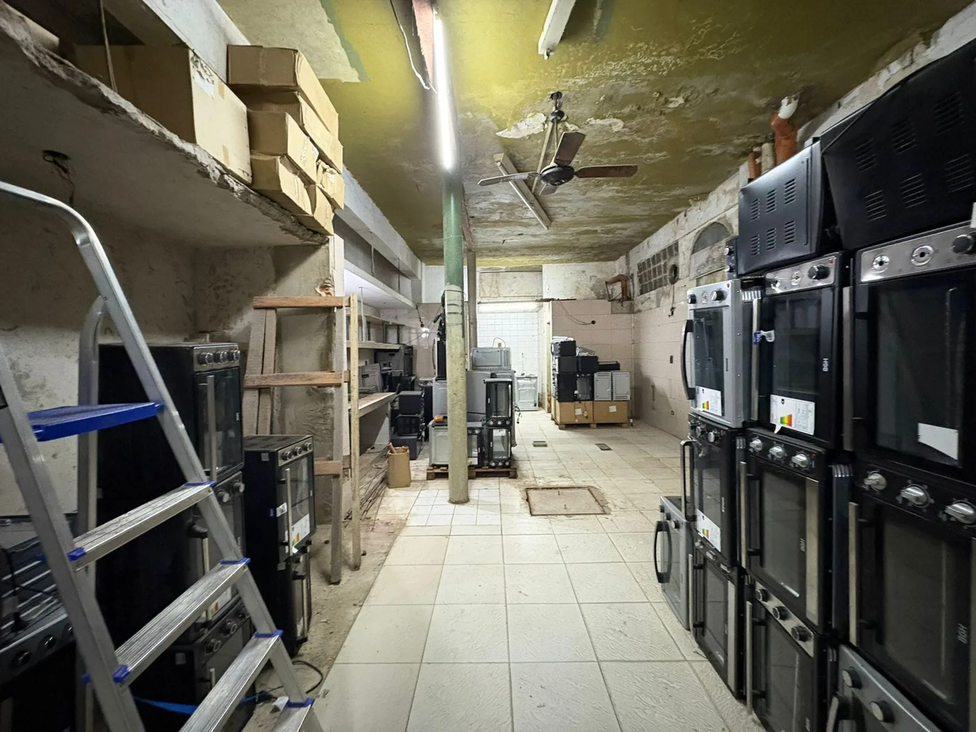 VENTA LOCAL DE 121,82M2 EN CIUDADELA foto 3
