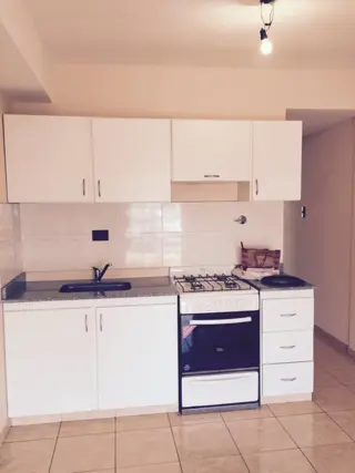 Departamento 2 amb al frente con balcon foto 5