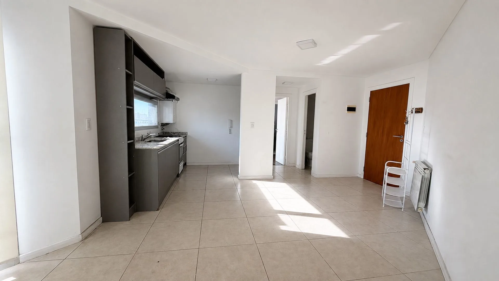 VENTA Depto 2 amb c/Cochera Plaza Mitre foto 4