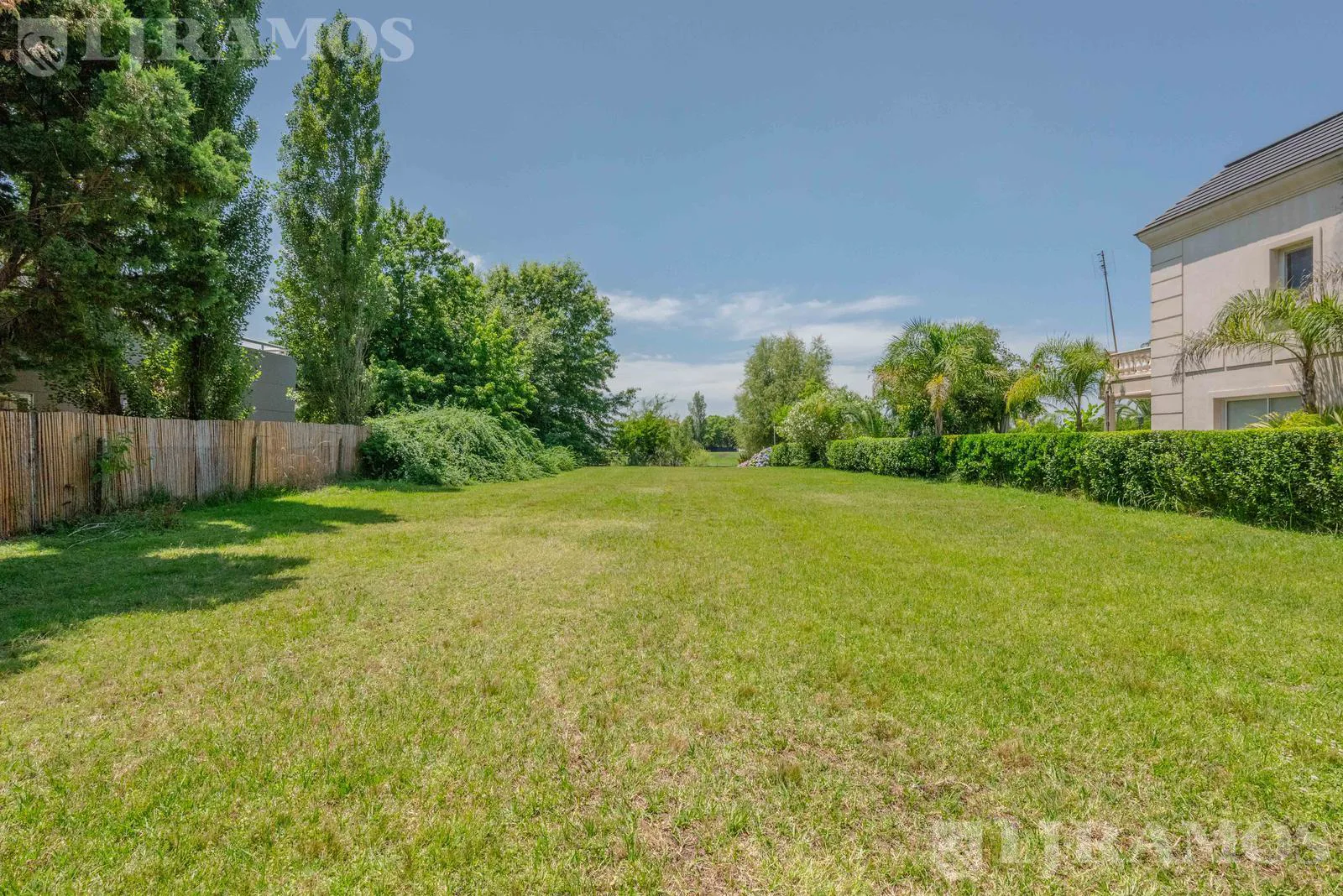LOTE DE 497M2  AL RIO. APTO CREDITO. foto 5