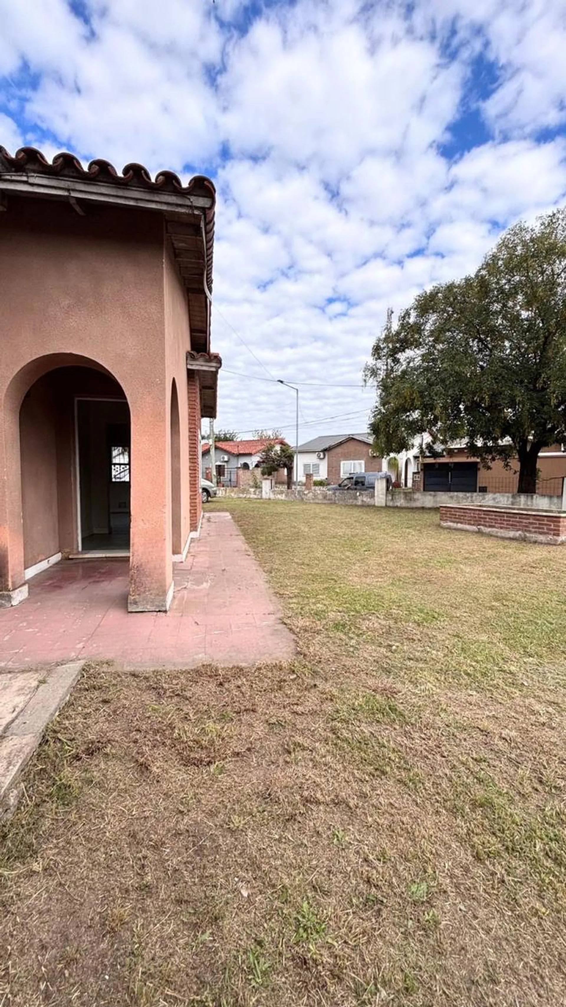 VENTA DE CASA 3 DORMITORIOS SAN NICOLAS DE LOS ARR foto 3