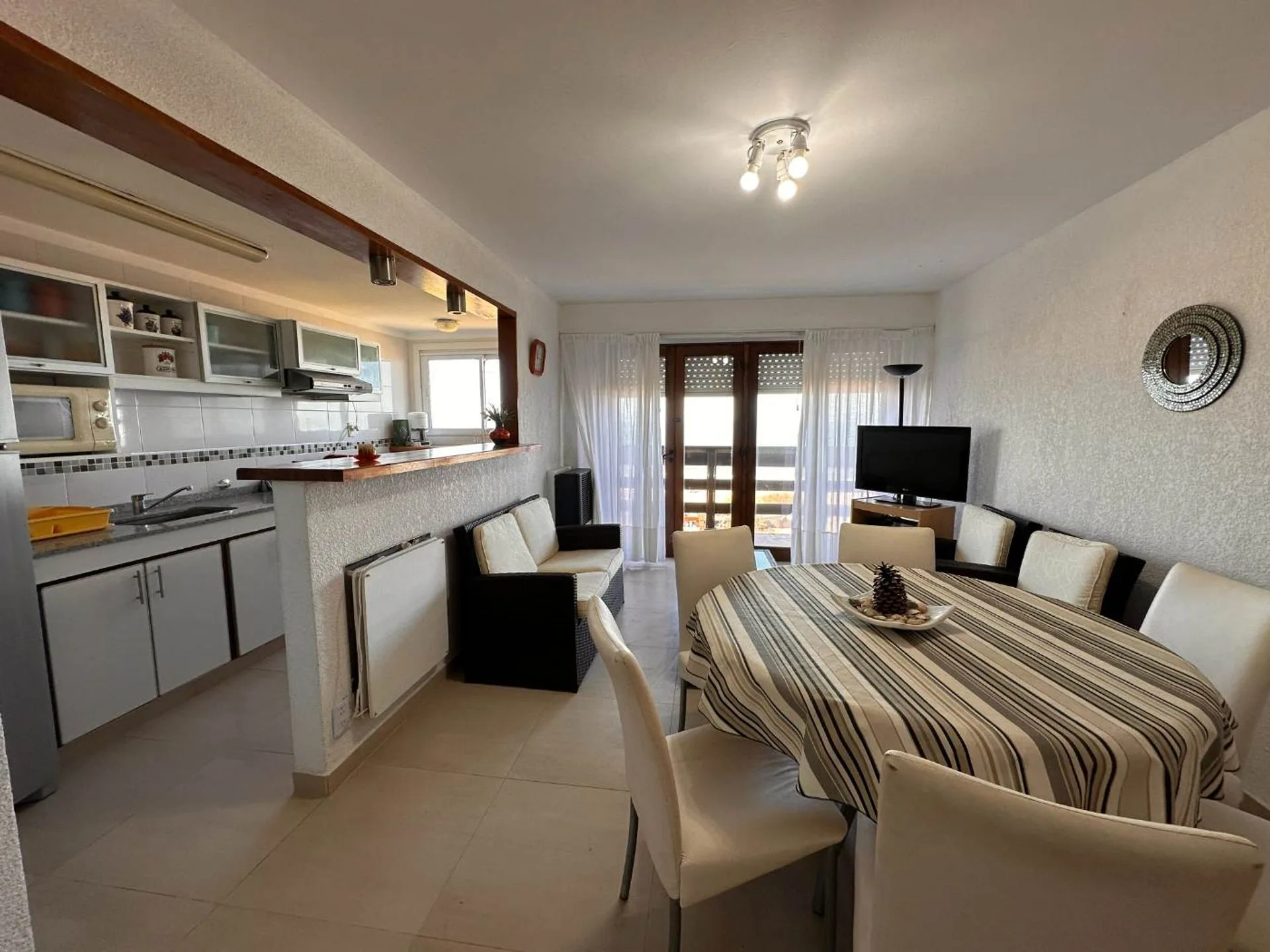 VENTA DEPARTAMENTO 3 AMBIENTES PINAMAR FRENTE MAR foto 5