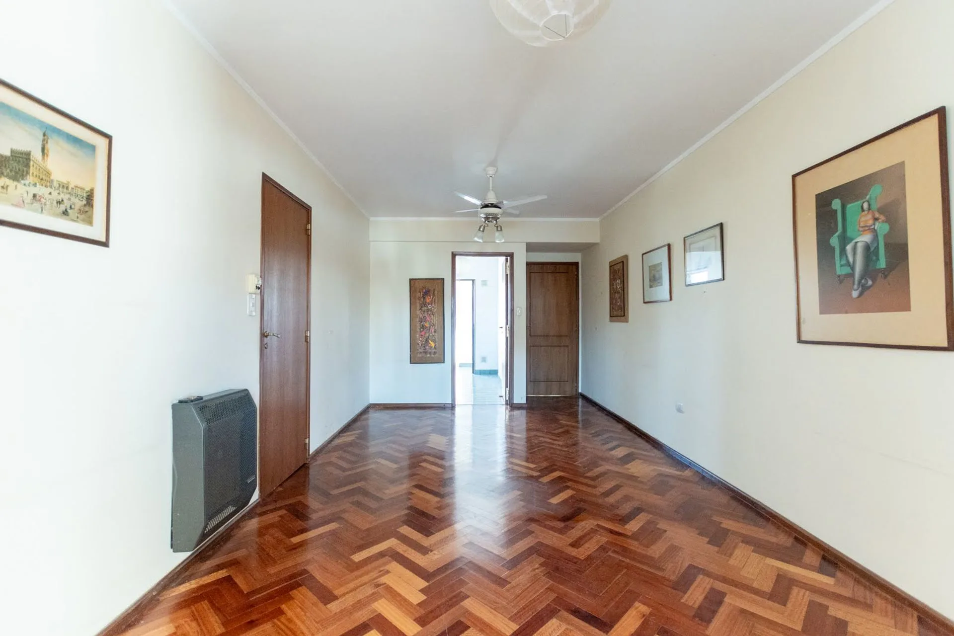 VENTA DEPARTAMENTO AMPLIO C/ COCHERA EN CENTRO SUR foto 4