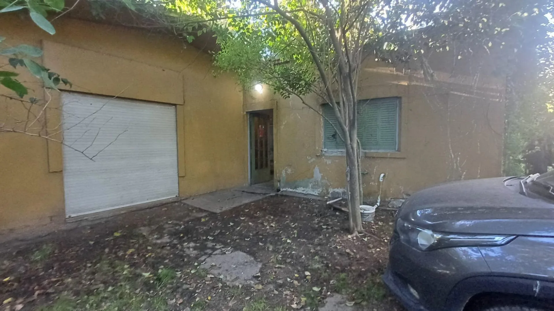 VENTA CASA-QUINTA AMPLIO TERRENO VIRREY DEL PINO foto 2