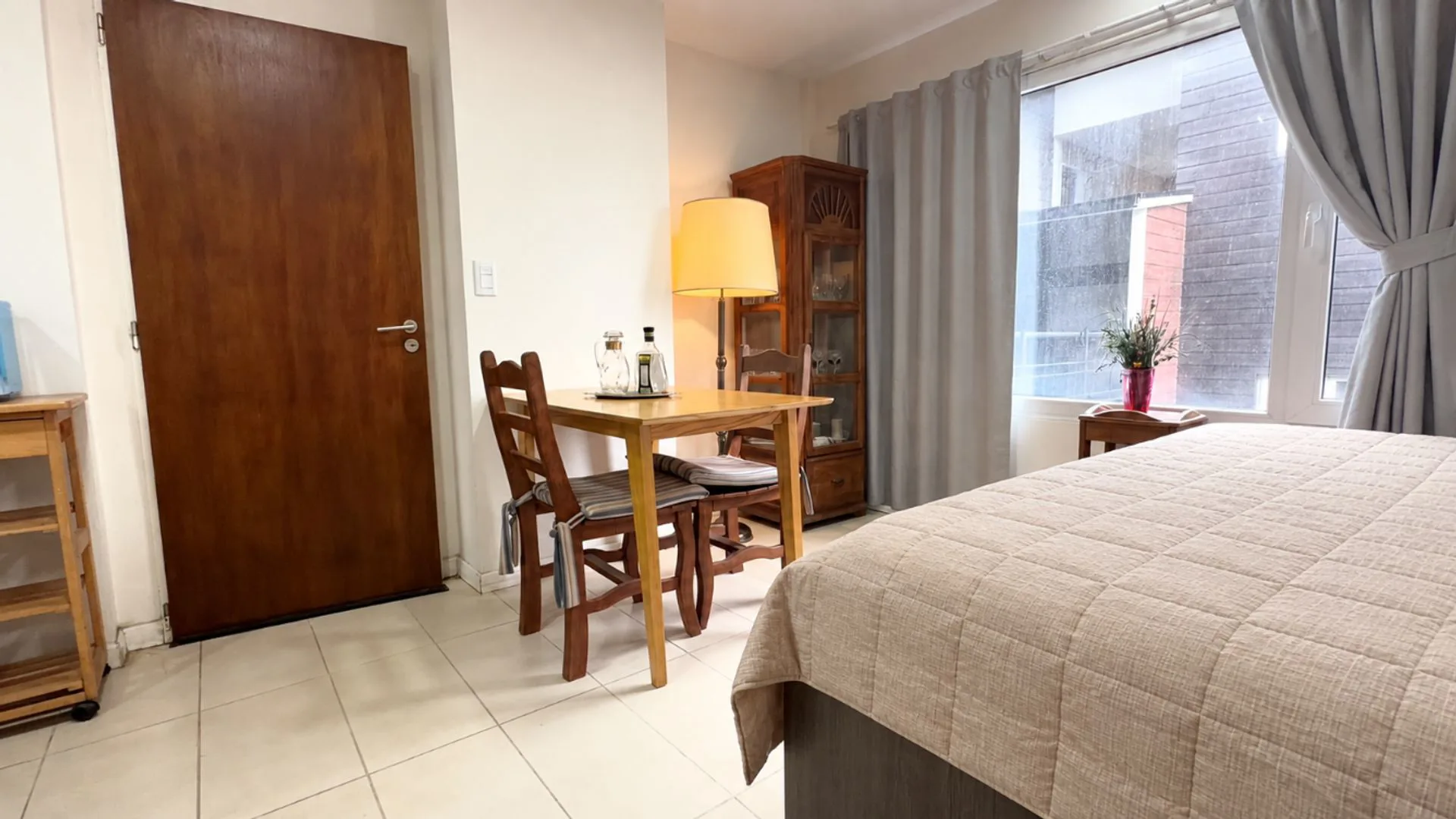 VENTA DE DEPARTAMENTO 1 DORM ALTOS DE OSHOVIA foto 2
